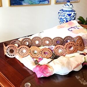 Adjustable leather belt with brass hardware